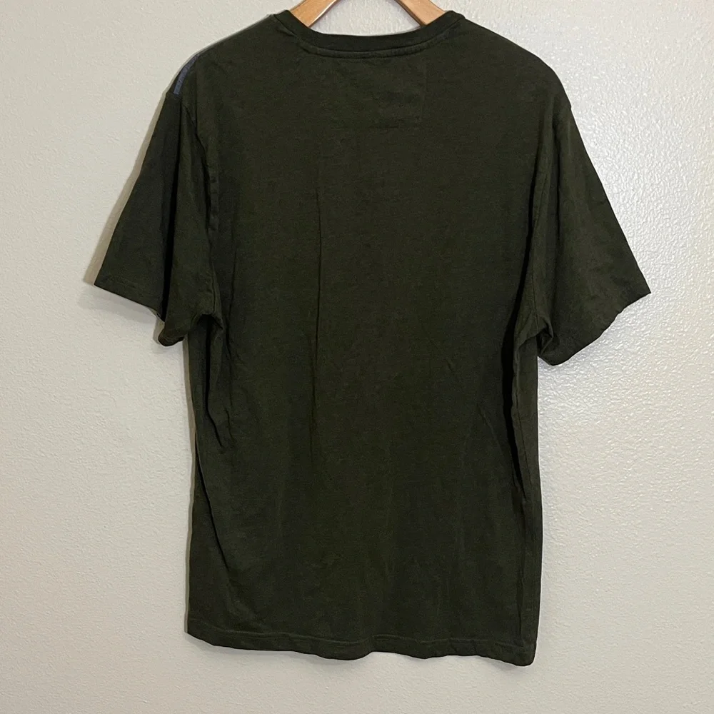 Banana Republic Dark Green Tee with Patterned Pocket